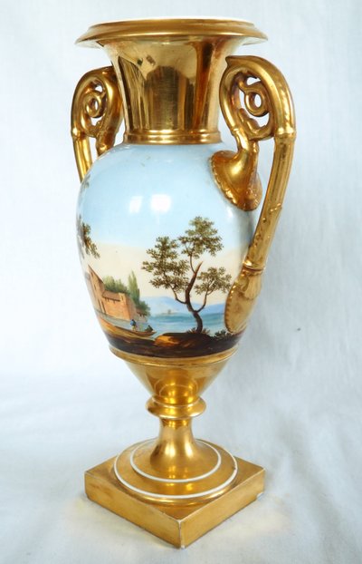 Empire vase with rotating landscape in Paris porcelain, early 19th century - 30cm