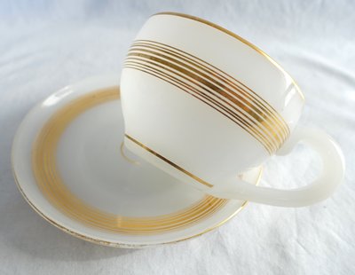 Baccarat - chocolate cup, soapy opaline enhanced with gold fillets - circa 1850