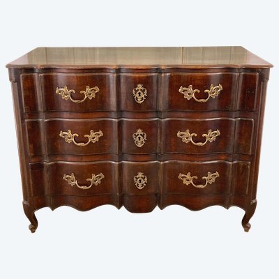 Walnut crossbow chest of drawers 18th century