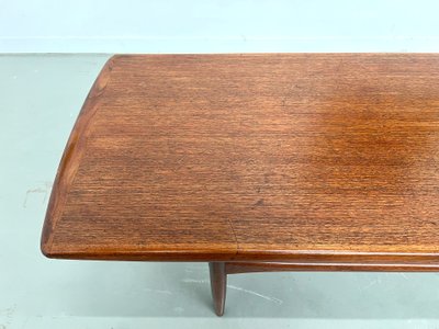 Grande table basse scandinave en teck par Robert Christensen