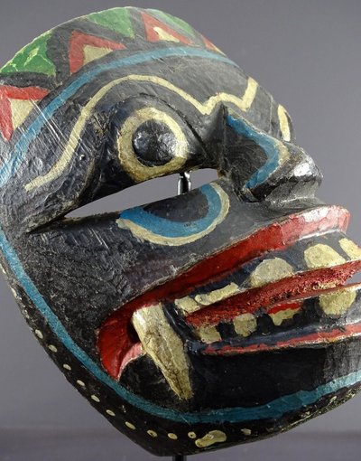 Indonésie, île De Java, Théâtre De Râmâyana, Masque De Raksasa En Bois Polychrome. 