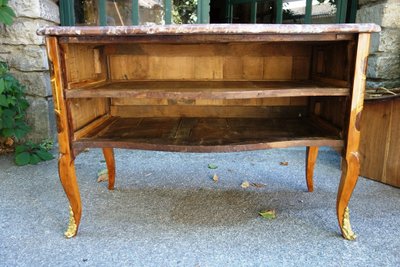 Commode sauteuse en marqueterie aux oiseaux, Grenoble