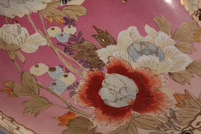 Assiette En Faïence De Satsuma à Décor De Fleurs Et d'Oiseau, Japon, époque Meiji, Fin 19ème Siècle