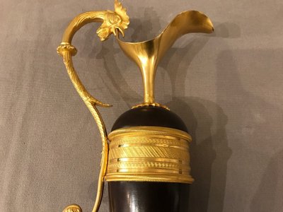 Beautiful gilt bronze and patinated bronze ewer from the 19 th Consulat period