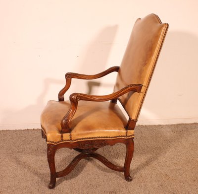 Fauteuil d'époque Régence En Noyer - 18° Siècle