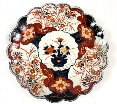 Paire de plats en porcelaine Imari, Japon, XIXe siècle