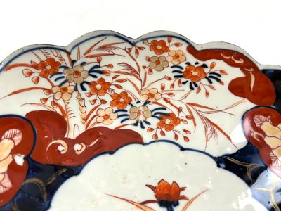 Paire de plats en porcelaine Imari, Japon, XIXe siècle