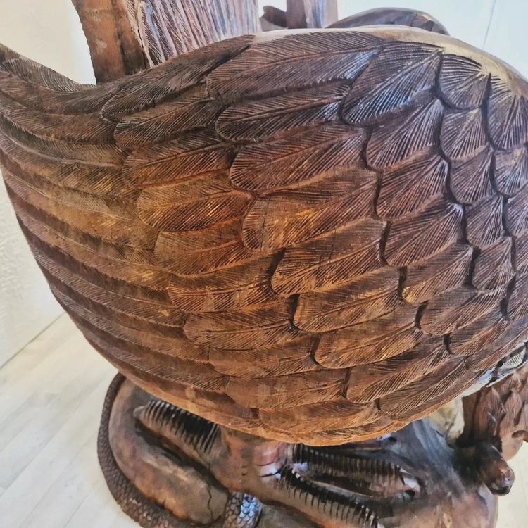 Paire De Fauteuils Aigle Américain En Bois Massif Sculpté