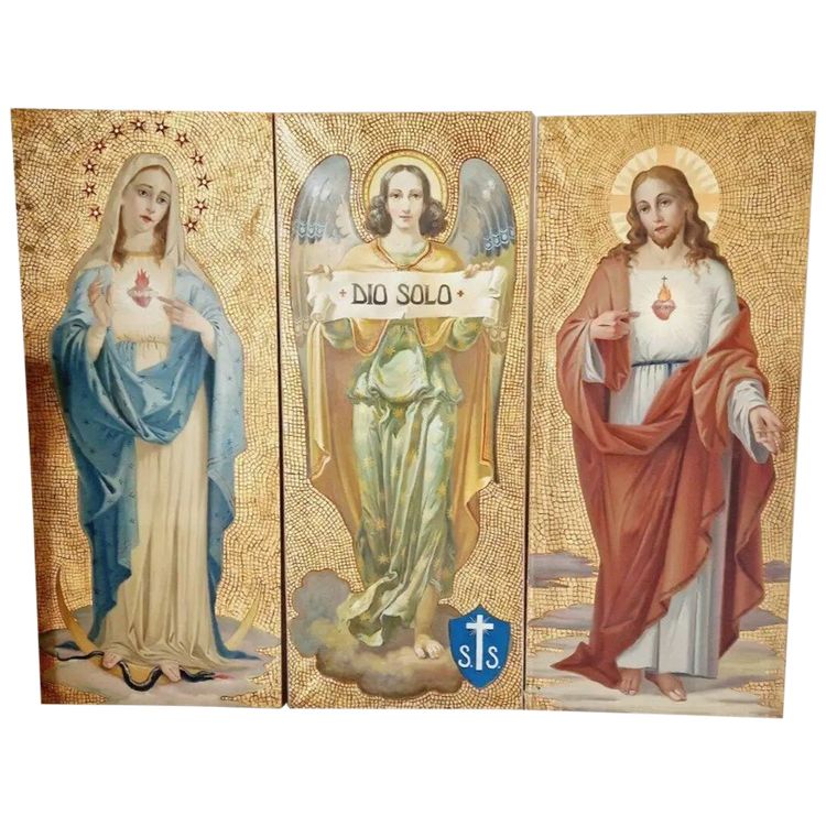 Triptych of Religious Oil Paintings on a Golden Background €4,995