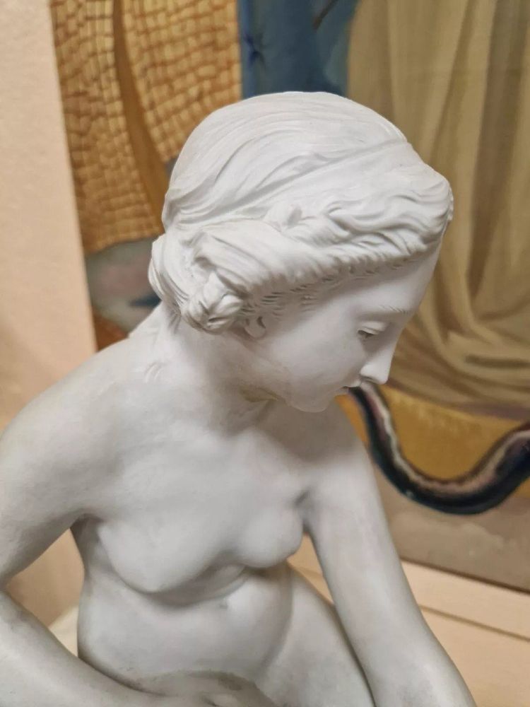 Scultura antica di Diana che fa il bagno dopo Falconet