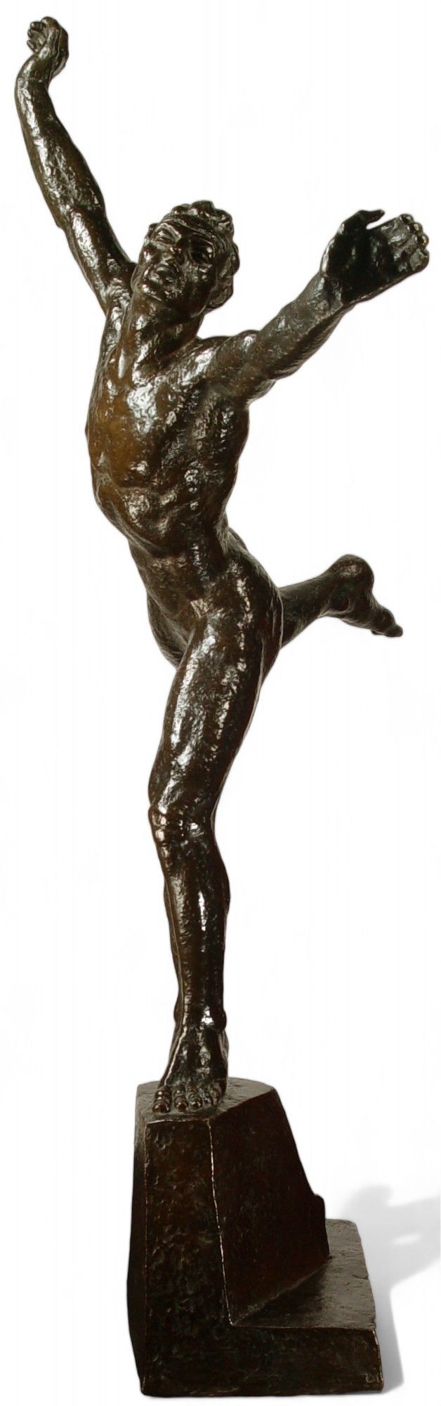 Scultura in bronzo dell'atleta Sokol di Jan Vítězslav Dušek