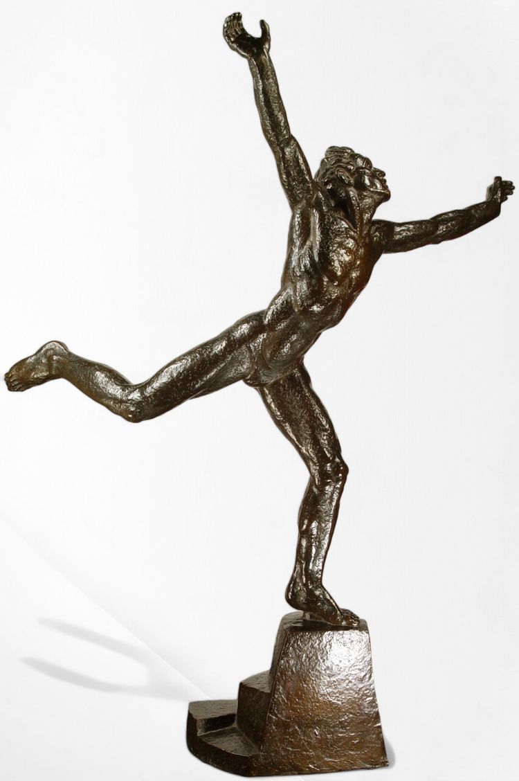 Scultura in bronzo dell'atleta Sokol di Jan Vítězslav Dušek