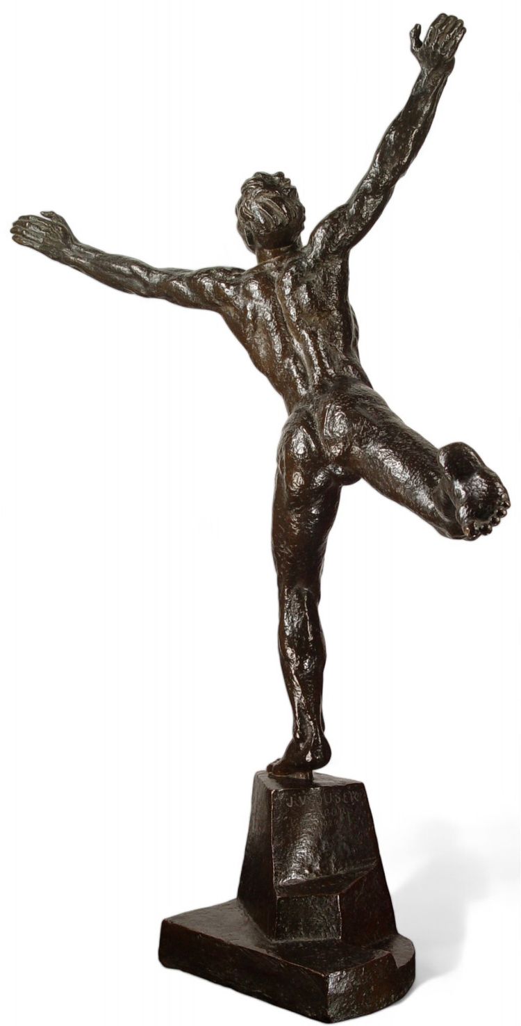 Sokol Athlete sculpture en bronze de Jan Vítězslav Dušek