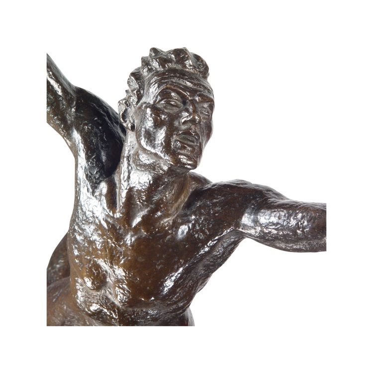 Scultura in bronzo dell'atleta Sokol di Jan Vítězslav Dušek