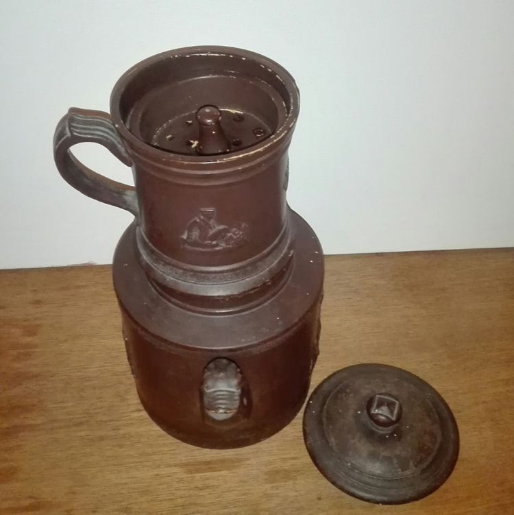 Grès fin cafetière  attribuée à Sarreguemines