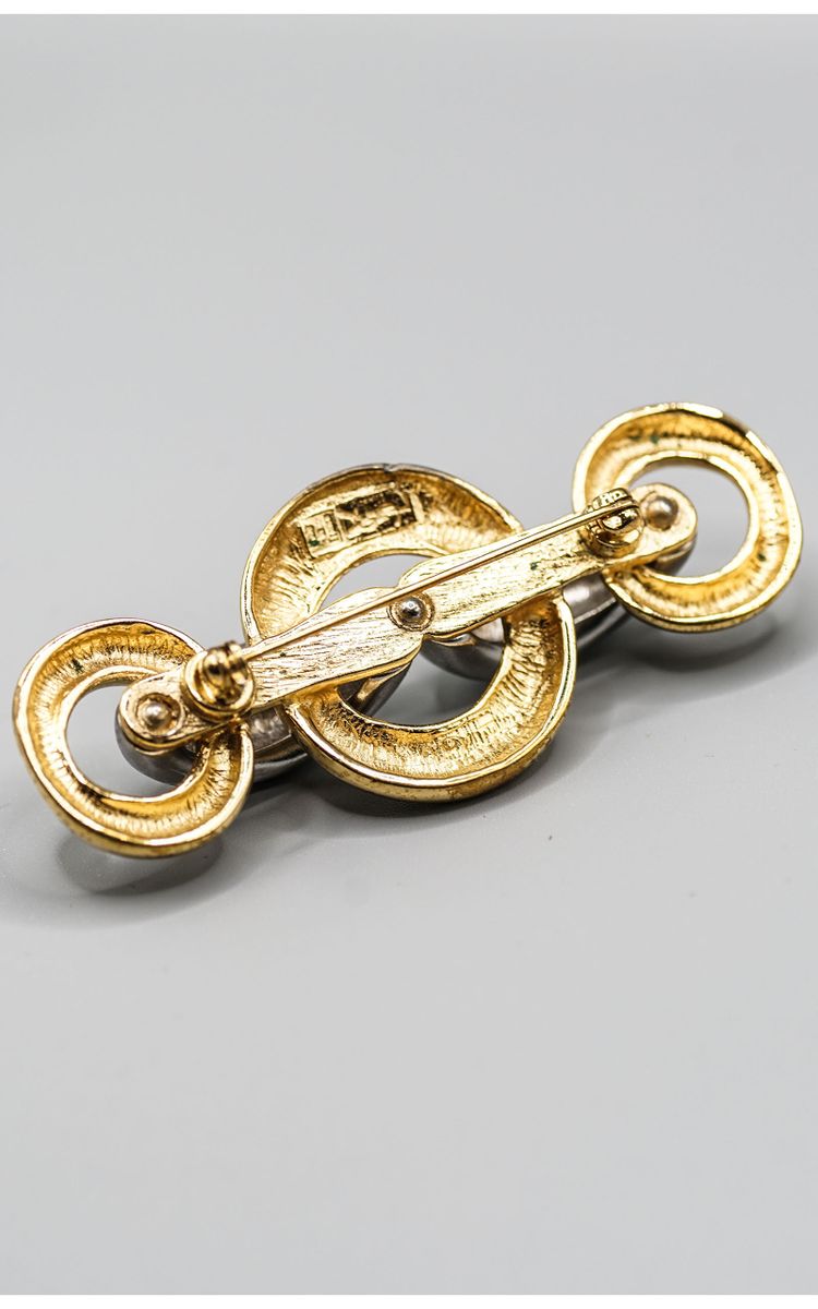 Yves SAINT LAURENT Brooch