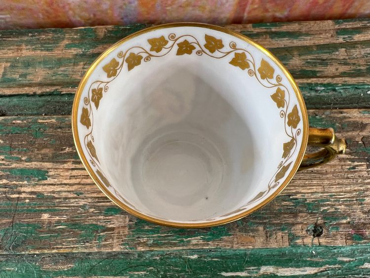 Rara tazza in porcellana di Sèvres - Monogramma imperiale "LP" e marchio del Castello delle Tuileries