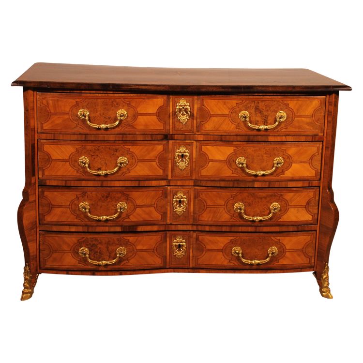 Mazarine Chest Of Drawers / Commode From The Beginning Of The 18th Century