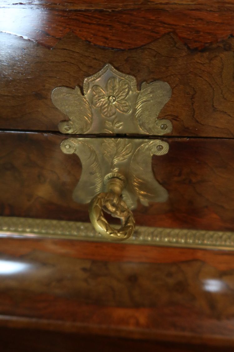 Jewelry box on its table, 19th century