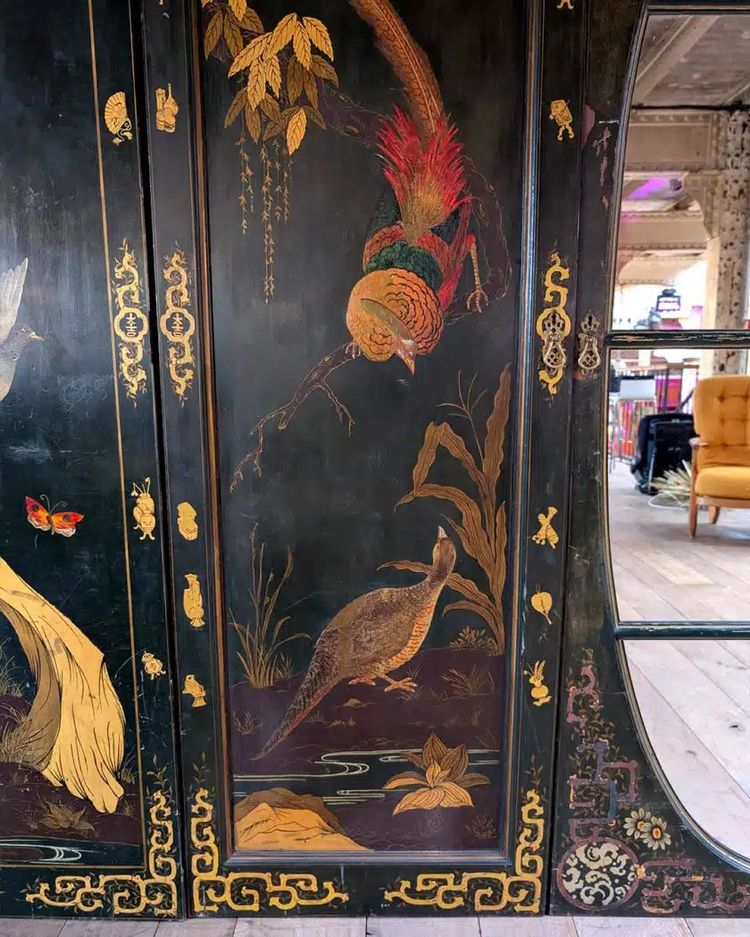 Set of painted panels with chinoiserie decoration