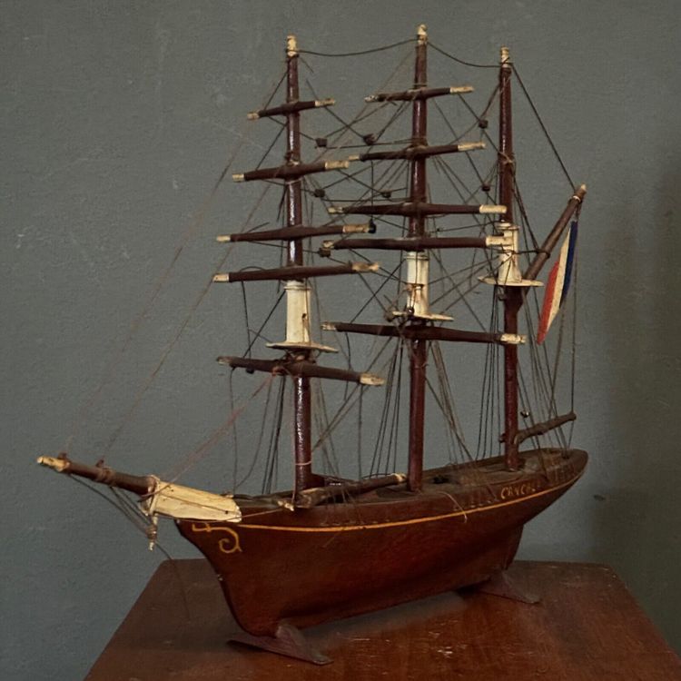 Maquette de bateau français trois-mâts XIXe Cancale