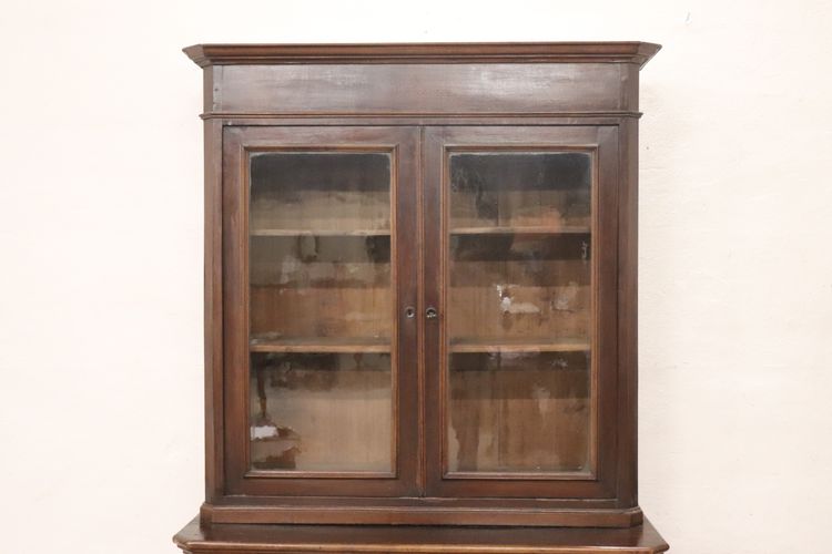 Sideboard in Walnut Veneer, 19th Century