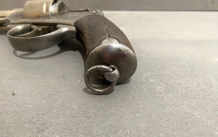 1873 regulation revolver manufactured by Maître d'Armes Saint-Etienne