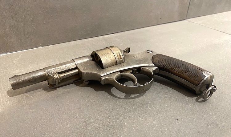 1873er Revolver, hergestellt von Maître d'Armes Saint-Etienne