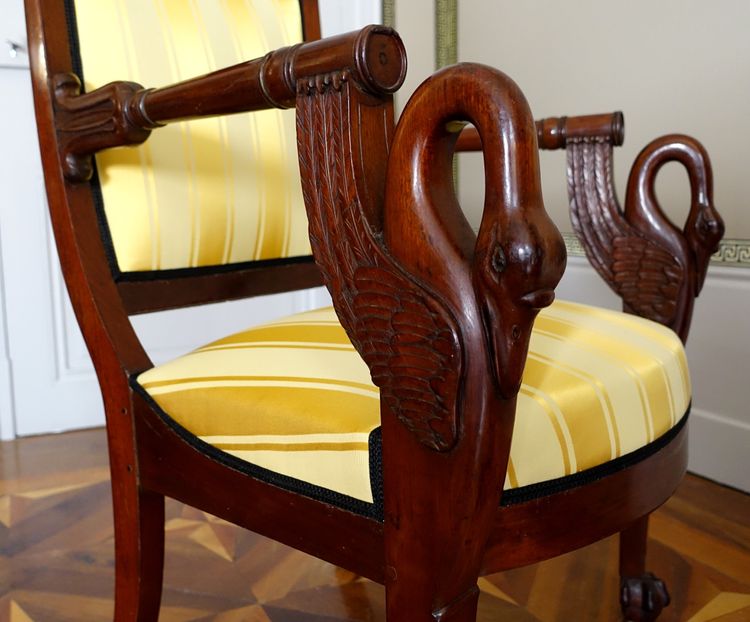 Pair of Empire mahogany armchairs, swan model - attributed to Bellangé