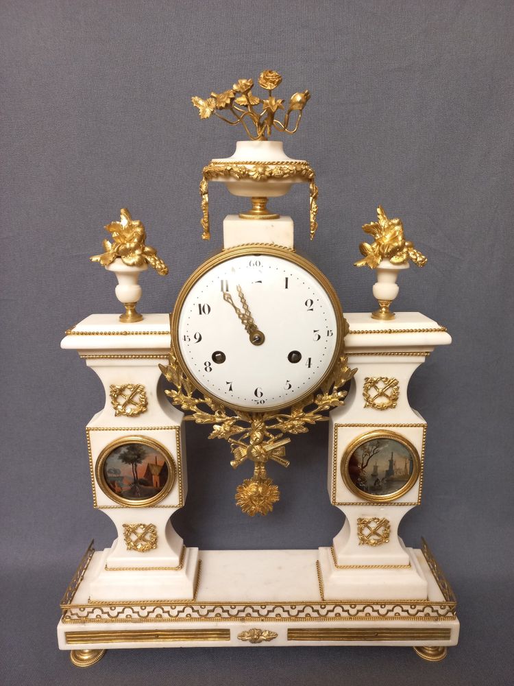 18th century Louis XVI period clock