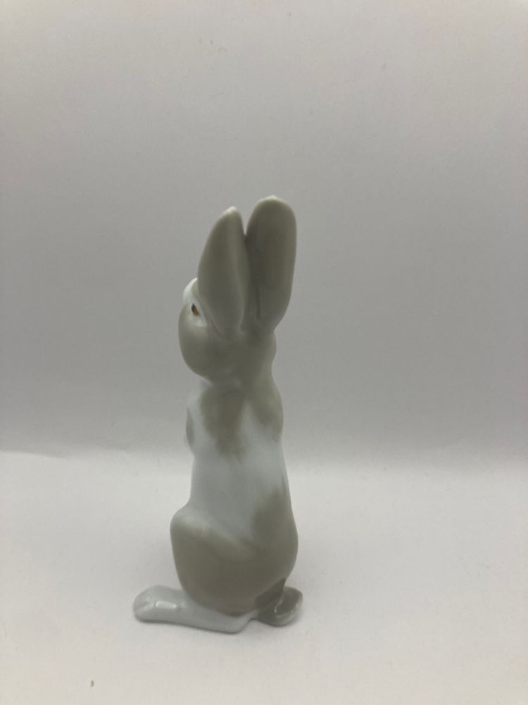 Porcelain hare