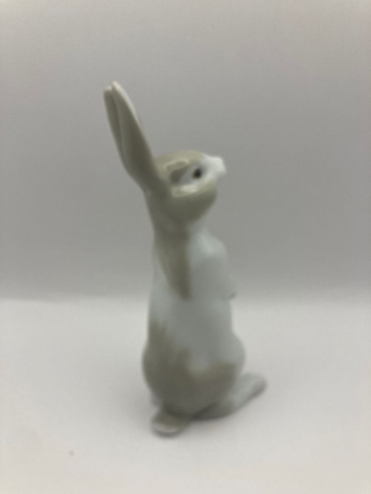 Porcelain hare