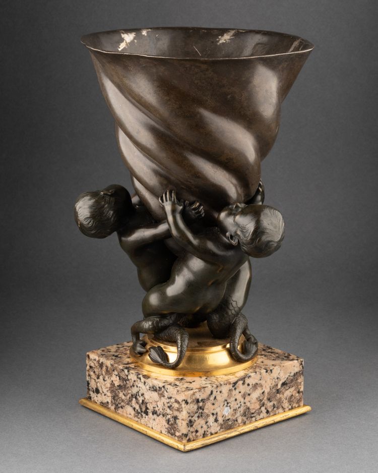 Vaso in bronzo firmato Henry Dasson (1825-1896) e datato 1891