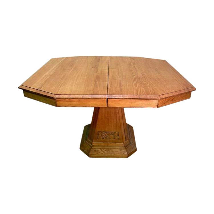 Dining table Art Deco era in solid oak