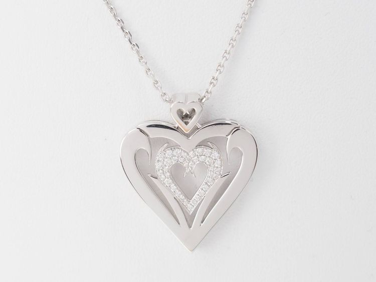 Collier coeur en or blanc et diamants