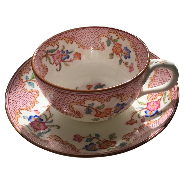 Tasse à thé en porcelaine de Cauldon décor Minton rose