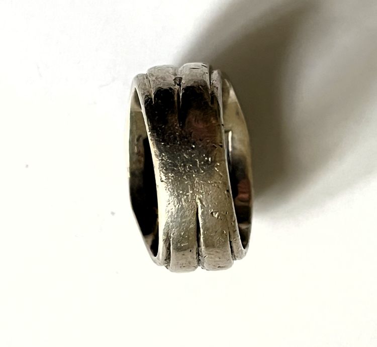 Anello in argento massiccio con acquamarina