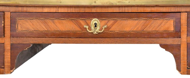 Bureau plat de style Louis XV en marqueterie 