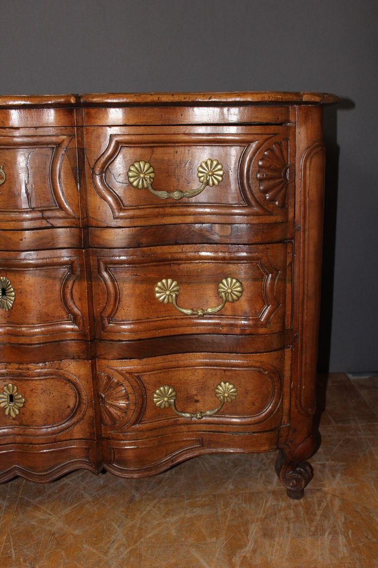 Commode Arbalète Provençale En Noyer XVIII 