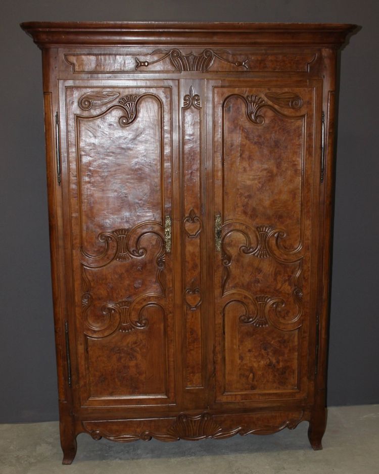 Armoire Bressane En Merisier Et Frêne XIX