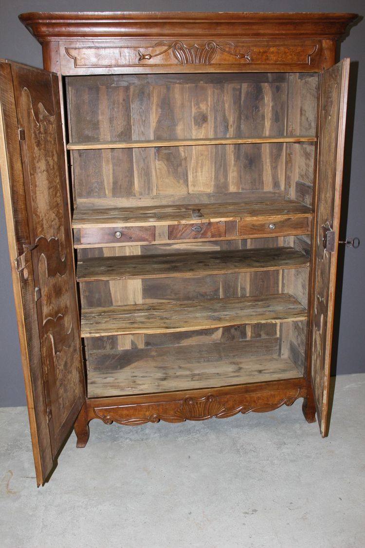 Armoire Bressane En Merisier Et Frêne XIX