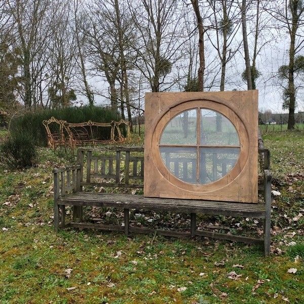 Grande porta finestra in legno di quercia con occhio di bue antico 107x107 cm