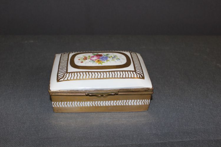 Porcelain Box with Flower and Gold Decoration Circa 1900