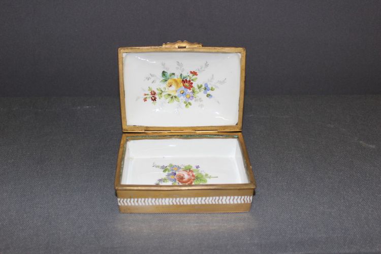 Porcelain Box with Flower and Gold Decoration Circa 1900