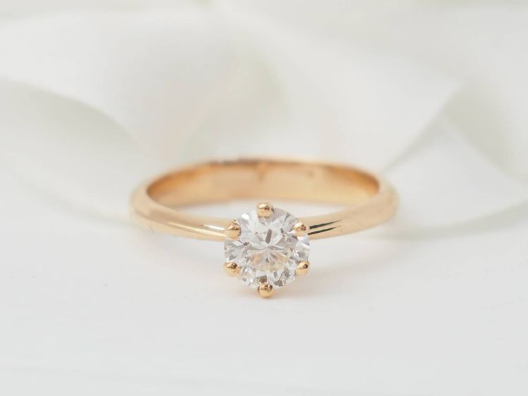 Solitaire ring in rose gold and certified 0.74ct diamond