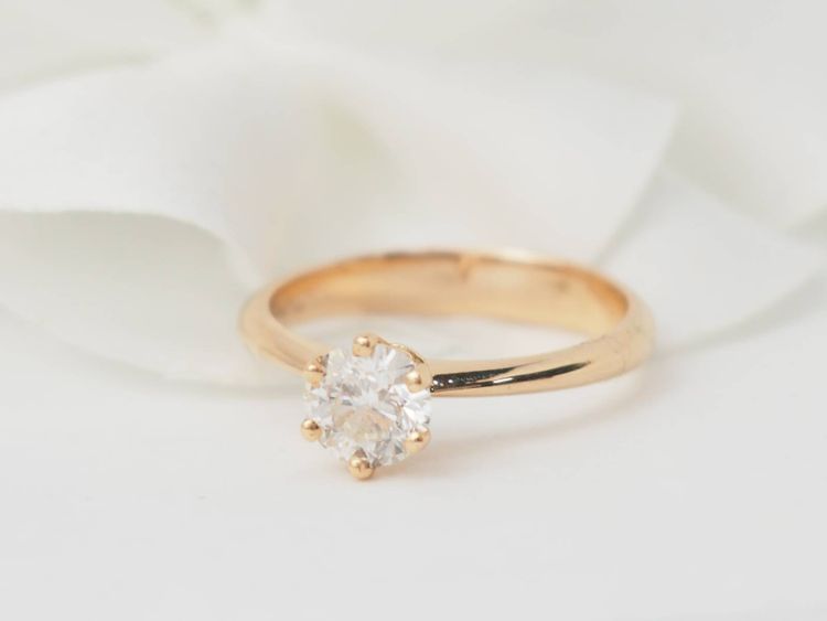 Solitaire ring in rose gold and certified 0.74ct diamond