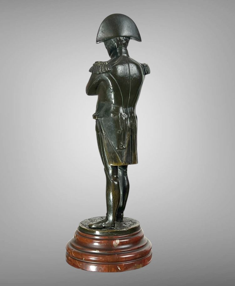 ALTE BRONZE AUS DEM 19. JAHRHUNDERT, SIGNIERT VON ÉMILE GUILLEMIN (1841-1907), STEHENDER NAPOLEON