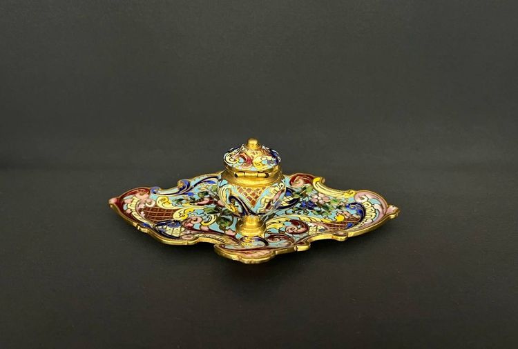 Antikes Tintenfass aus Cloisonné-Emaille und vergoldeter Bronze – spätes 19. / frühes 20. Jahrhundert