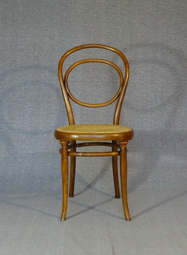 2 Thonet No. 10 chairs, 1870 version, new caning