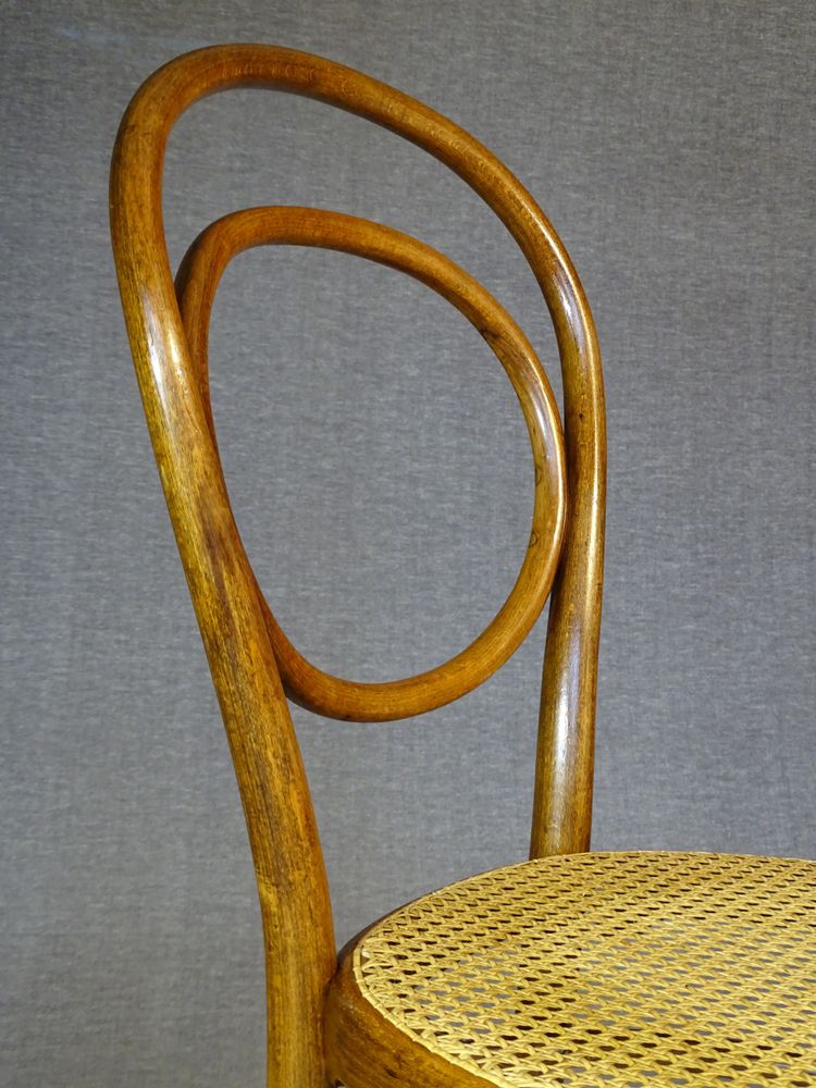 2 Thonet No. 10 chairs, 1870 version, new caning